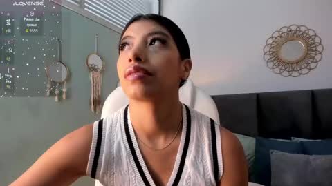 tiffany_low online show from September 13, 12:49 pm