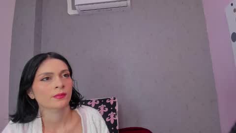 Snapshot of tiffany_mendez chatting on September 24, 12:08 pm tiffany_mendez online show from September 24, 12:08 pm