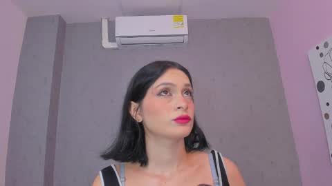 Snapshot of tiffany_mendez chatting on October 17, 12:08 pm tiffany_mendez online show from October 17, 12:08 pm