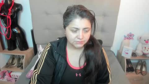 Snapshot of tiffanyamazing chatting on December 4, 12:25 pm TiffanyAmazing online show from December 4, 12:25 pm