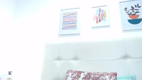 Snapshot of tiffanyfox_1 chatting on February 15, 1:49 pm Tifanny Fox online show from February 15, 1:49 pm