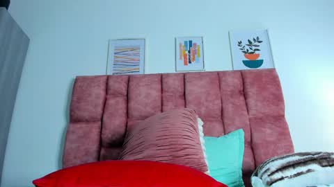 Tifanny Fox online show from April 29, 3:10 am