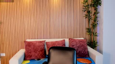 Snapshot of tiffanyhoustton chatting on February 18, 11:50 am tiffanyhoustton online show from February 18, 11:50 am