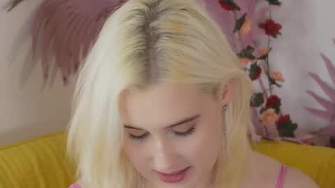 tiffanyjons online show from October 23, 5:33 pm