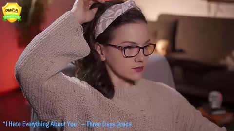 Snapshot of tiffanyriox chatting on November 8, 1:06 am tiffanyriox online show from November 8, 1:06 am