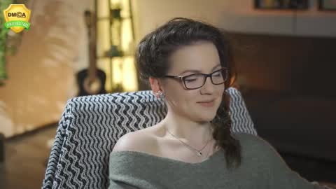 tiffanyriox online show from March 26, 12:50 am