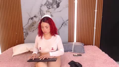 Snapshot of tiffy_lof chatting on September 13, 3:17 am Stefanny Hill online show from September 13, 3:17 am