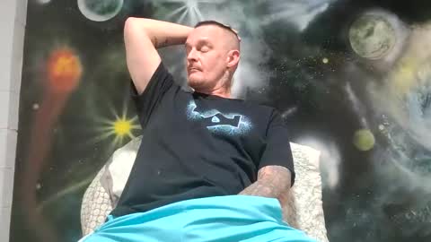 tigga21st online show from October 30, 8:27 am