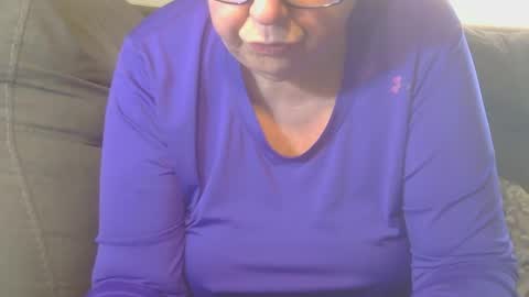 Snapshot of tight_kitty55 chatting on December 9, 8:01 pm tight Kitty55 online show from December 9, 8:01 pm