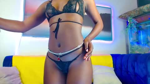 Snapshot of tigress_001 chatting on October 13, 8:09 pm tigress_001 online show from October 13, 8:09 pm