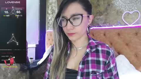 TILA TEQUILA online show from February 6, 12:26 pm