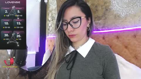 TILA TEQUILA online show from February 26, 12:25 pm