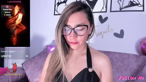 TILA TEQUILA online show from September 9, 2:05 pm