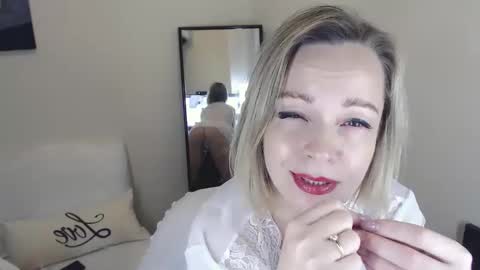 Tilly online show from December 23, 9:29 pm