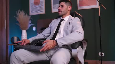 Tim online show from February 27, 9:04 pm