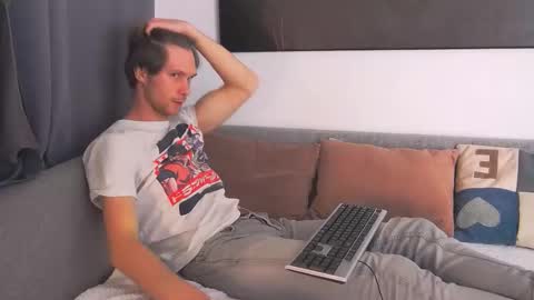 ask me online show from November 25, 5:57 pm