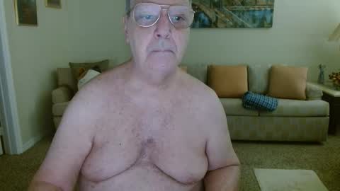 Snapshot of timealone120000 chatting on December 14, 6:34 pm timealone120000 online show from December 14, 6:34 pm