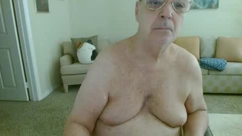 Snapshot of timealone120000 chatting on December 15, 6:12 pm timealone120000 online show from December 15, 6:12 pm