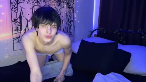 timi_moon online show from February 17, 9:13 am