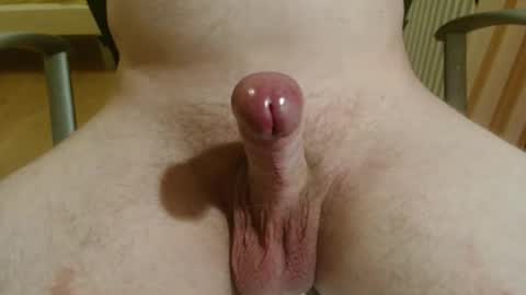 Snapshot of timide93 chatting on November 24, 6:40 pm jeune coquin online show from November 24, 6:40 pm