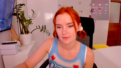 Snapshot of timissi chatting on December 29, 11:39 pm Timis but I prefer you whisper to my ear my girl online show from December 29, 11:39 pm