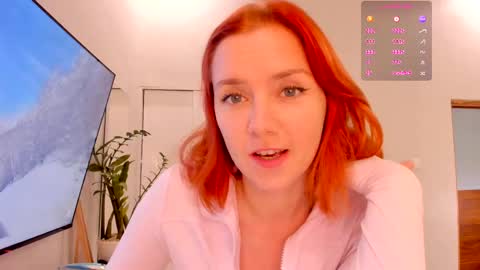 Snapshot of timissi chatting on February 16, 1:14 am Timis but I prefer you whisper to my ear my girl online show from February 16, 1:14 am