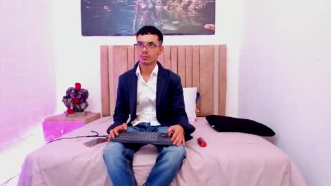 Snapshot of timothe_evans chatting on November 20, 8:30 pm Evans online show from November 20, 8:30 pm