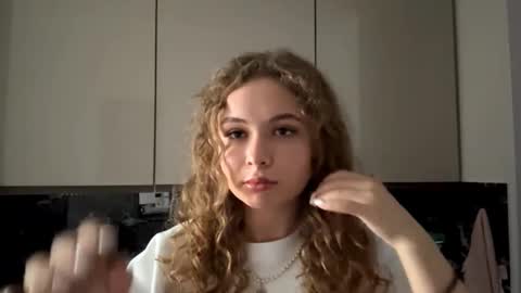 Cara online show from October 27, 9:24 am