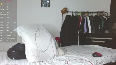 Snapshot of timsdesire chatting on November 16, 3:01 am timsdesire online show from November 16, 3:01 am