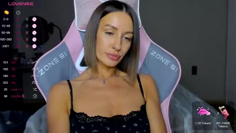 Tina online show from April 17, 11:35 am