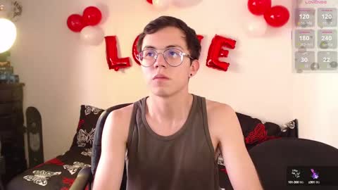 Snapshot of tina_n_charlie chatting on February 15, 6:01 pm Tina N Charlie online show from February 15, 6:01 pm