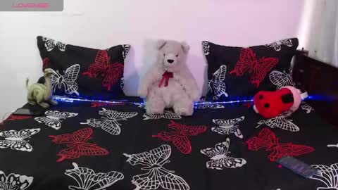 Snapshot of tina_n_charlie chatting on October 6, 12:46 pm Tina N Charlie online show from October 6, 12:46 pm