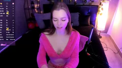 Snapshot of tina_tayllor chatting on March 11, 2:18 pm Tina Tayllor MY SHEDULEMondayTuesdaySaturdaySunday online show from March 11, 2:18 pm