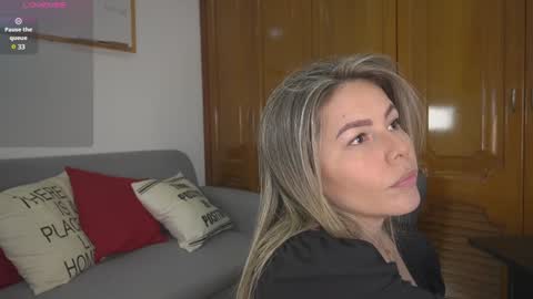 Snapshot of tinacb chatting on March 6, 12:19 pm tinacb online show from March 6, 12:19 pm