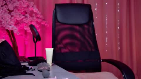 Tina Davil online show from March 21, 1:16 pm