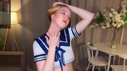 Snapshot of tinastevenson chatting on October 14, 9:26 pm Annie online show from October 14, 9:26 pm