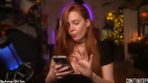 Snapshot of tinatopp chatting on October 12, 2:21 am Tina - online show from October 12, 2:21 am