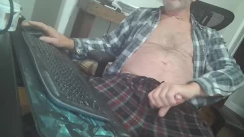 Snapshot of tincup430 chatting on October 27, 11:03 am 5 day load on deck online show from October 27, 11:03 am