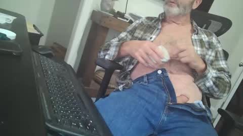 Snapshot of tincup430 chatting on November 11, 12:16 pm 5 day load on deck online show from November 11, 12:16 pm