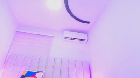 tinkerbell online show from December 3, 7:23 pm