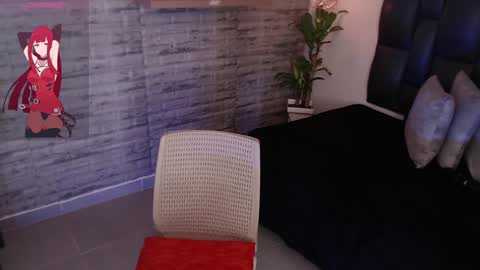 Snapshot of tinna__hottie chatting on January 22, 11:12 am Tinna Goddess online show from January 22, 11:12 am