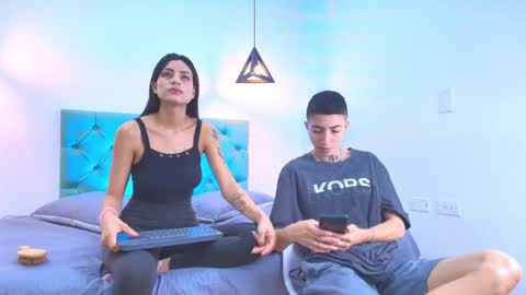 Snapshot of tinny_and_candy chatting on January 15, 1:31 pm TINNY AND CANDY online show from January 15, 1:31 pm