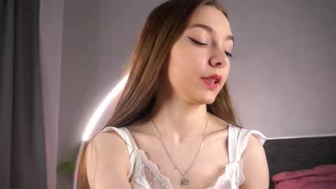 Snapshot of tiny_bunny__ chatting on October 3, 3:14 am Sofia online show from October 3, 3:14 am