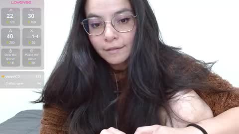 Tiny Caroline online show from December 10, 6:01 am