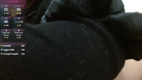 Tiny Caroline online show from January 14, 7:06 am