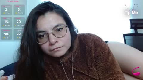 Tiny Caroline online show from January 12, 8:25 pm