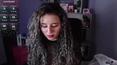 Snapshot of tiny_love_ chatting on February 19, 2:55 am tiny online show from February 19, 2:55 am