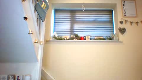 Tinyasian911718 sweetinyasian instagram online show from December 6, 11:11 am