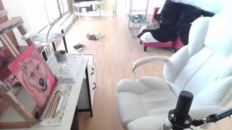 Snapshot of tinykylie chatting on February 6, 2:04 pm stage Kylie Sinner brand CLITBAIT online show from February 6, 2:04 pm