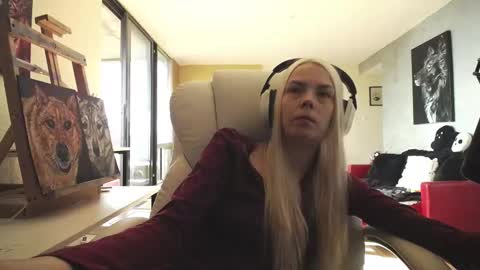 Snapshot of tinykylie chatting on September 26, 7:18 pm stage Kylie Sinner brand CLITBAIT online show from September 26, 7:18 pm